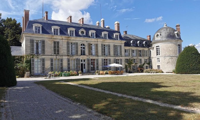 Sainpuits Villa | Château les barres