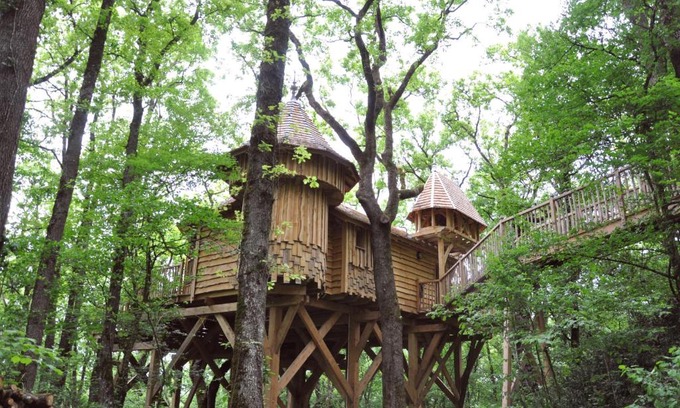 Nojals-et-Clotte Cabine | Châteaux dans les Arbres