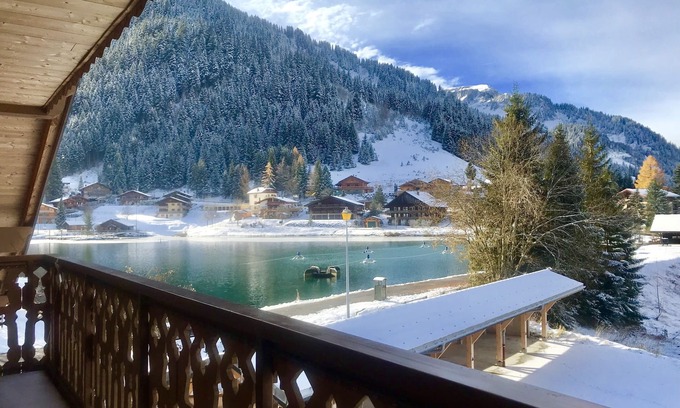 Chatel Chalet De Ski | Chalet de 390 m² à chatel bord du lac à 400 m des remontées mécaniques