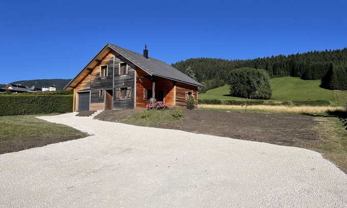 Autrans-Meaudre-en-Vercors Chalet De Ski | Chalet écologique et ensoleillé dans le Vercors, proche du village et des pistes