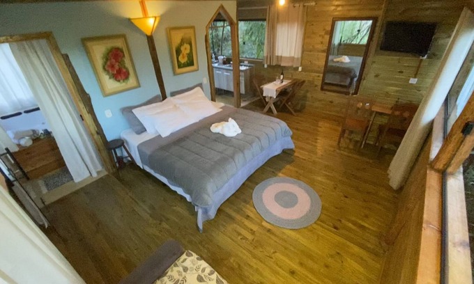 Praia Grande Chalet De Ski | Chalé Bem-te-vi Eco.Hospedagem - In harmony with nature, close to everything.