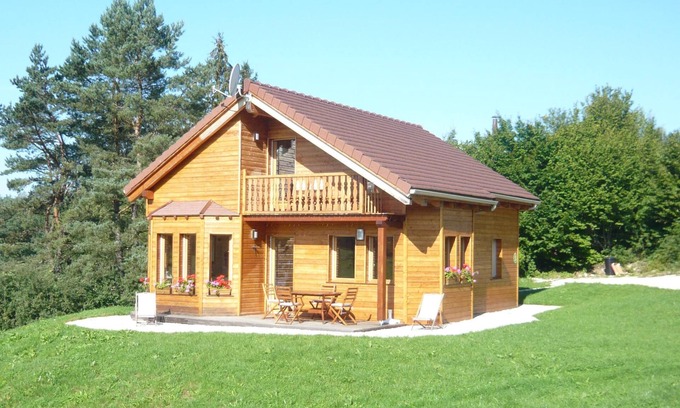 Doucier Chalet De Ski | Chalet 4**** classé "Gite de Charme" pour se reposer à 400 mètres Lac de Chalain