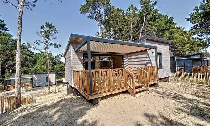 Jullouville Chalet De Ski | Chalet Moderne 4 Pers. - Piscine Chauffée - Proche Plage et Commerces