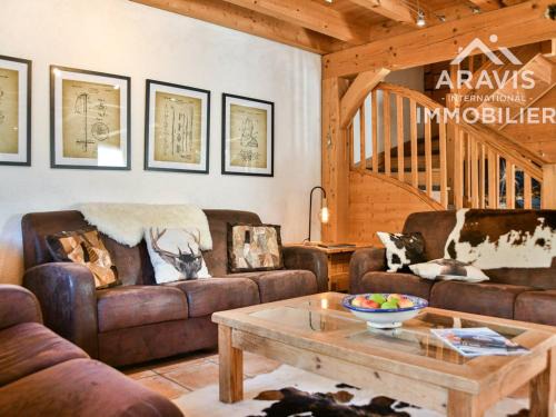 Le Grand-Bornand Chalet De Ski | Chalet 5 chambres au pied des pistes, idéal pour ski et vélo tourisme! - FR-1-391-24