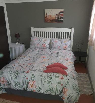 Broederstroom Chalet De Ski | Chalet 6 At Cynthias Country