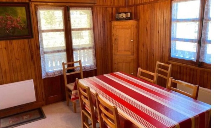 Manteyer Chalet De Ski | Chalet accueillant avec terrasse