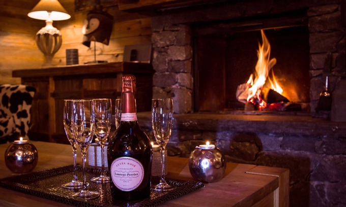 Grimentz Chalet De Ski | Chalet Alouette, Grimentz, with wonderful views and great outside jacuzzi