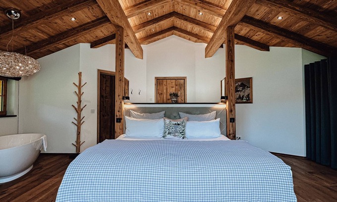 Bayrischzell Maison | Chalet Alpin with private whirlpool and sauna - Bayrischzell Chalets