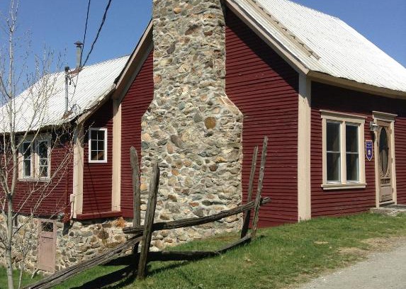 Orford Lake Chalet De Ski | Chalet ancestral l'Orignal