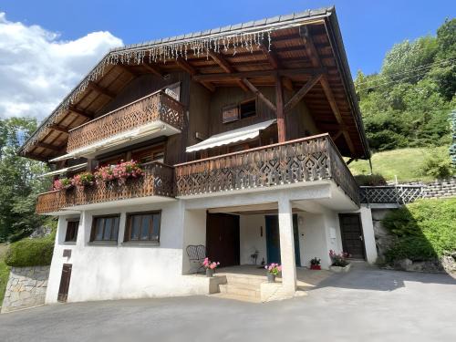 Morzine Chalet De Ski | Chalet Arnica