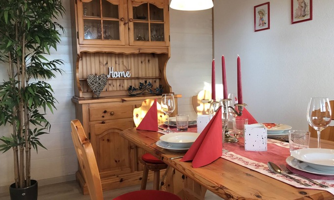 Mogelsberg Chalet De Ski | Chalet 'Auszeit' with Mountain View, Garden & Wi-Fi