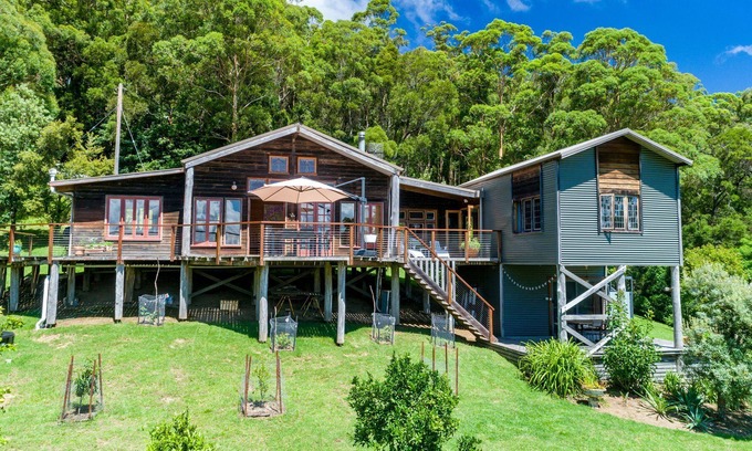 Beaumont Maison | CHALET BEAUMONT, Berry & Surrounds - 4pm Check Out on Sundays (except Peak season)!