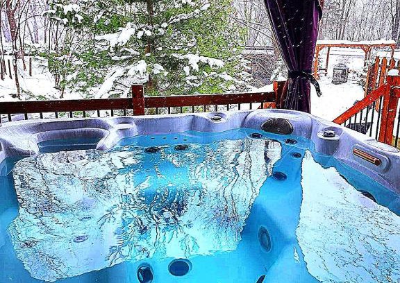 Saint-Remi-de-Tingwick Chalet De Ski | Chalet bord de l'eau avec spa