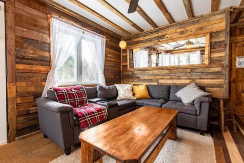 Notre-Dame-de-Lourdes Chalet De Ski | Chalet Le Mignon Nature Escape & Comfort