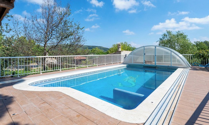 Querol Chalet De Ski | Chalet "Can Tronc" avec vue sur la montagne, piscine partagée et Wi-Fi