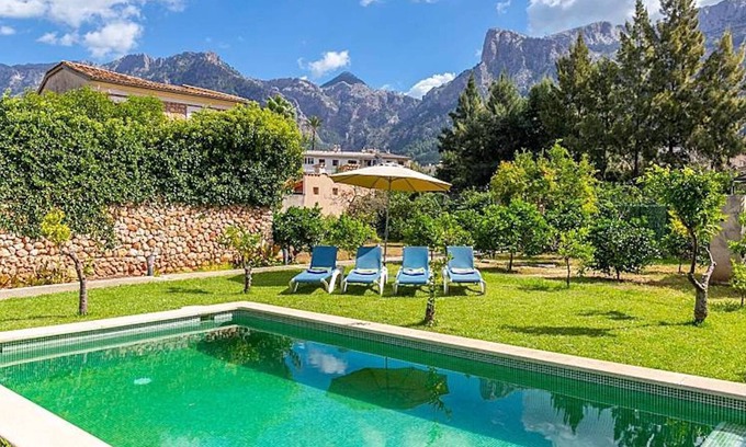 Soller Chalet De Ski | Chalet Casa Futbol avec vue sur les montagnes, piscine, Wi-Fi, climatisation, terrasses et jardin