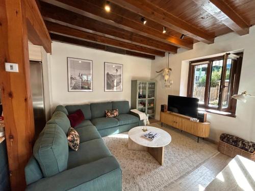 Vielha Chalet De Ski | Chalet con encanto Jardín y Parking Privado