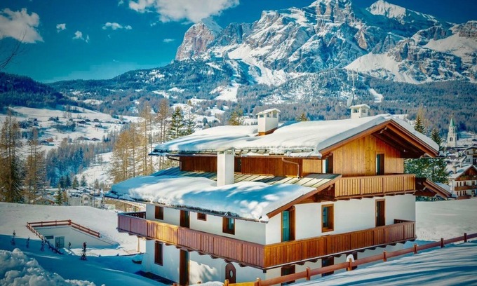 Cortina d'Ampezzo Chalet De Ski | CHALET CORTINA 2 - Six Chambres Chalet, Couchages 12