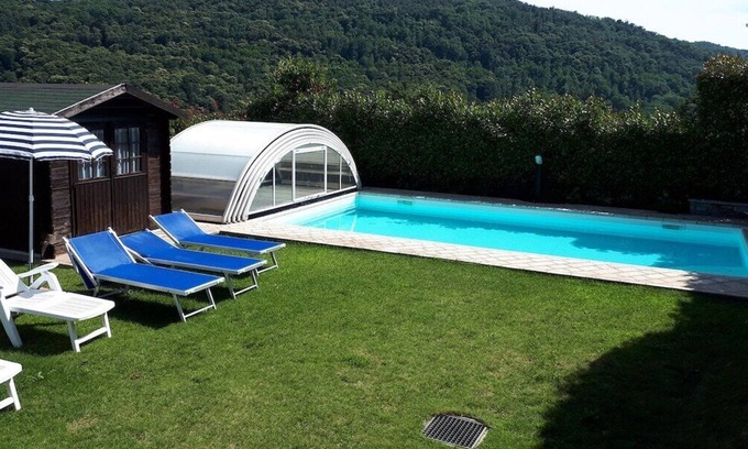 Nebbiuno Maison | Chalet Dania with garden, pool and view of the lak
