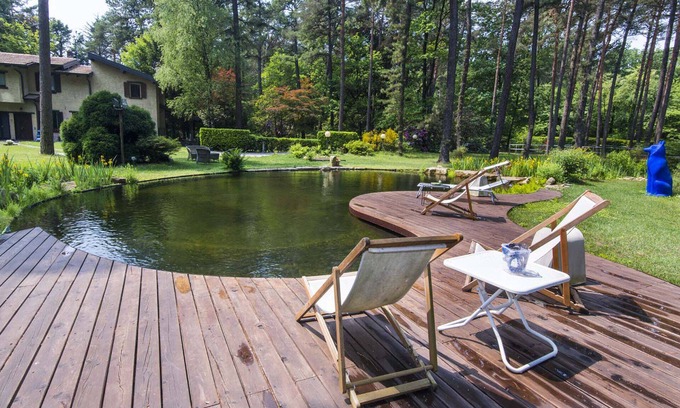Vergiate Chalet De Ski | Maison dans les bois. Paradis dans le parc du Tessin. Piscine / Biolago avec parc