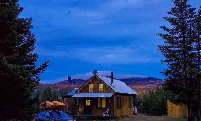 Les Eboulements Cabine | Chalet du cratère de Charlevoix en pleine forêt