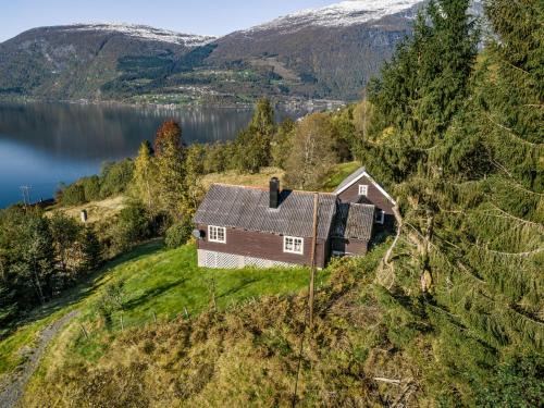 Olden Chalet De Ski | Chalet Eiketun by Interhome