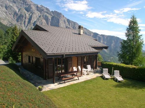 Chamoson Chalet De Ski | Chalet Falaises by Interhome