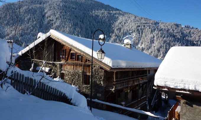 Peisey-Nancroix Chalet De Ski | CHALET FERME LAITERIE Sauna 200m de la remontée Paradiski