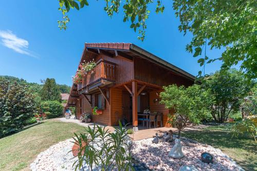 Saint-Martin-Bellevue Maison | Chalet Fleuri