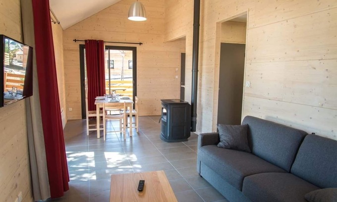 Saint-Paul-le-Froid Chalet De Ski | Chalet confortable pour 4 personnes avec sauna privatif aux Bouviers en Lozère