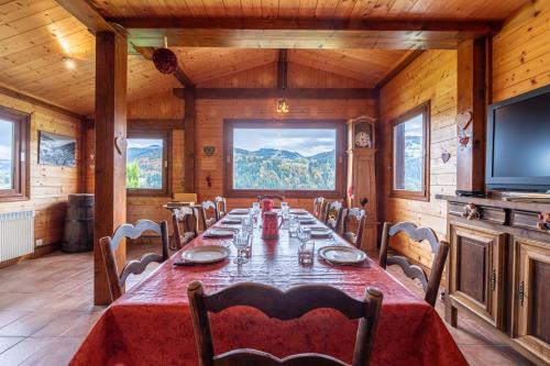 Saint-Nicolas-la-Chapelle Chalet De Ski | Chalet L'Abri - Pour 9 avec vue montagne