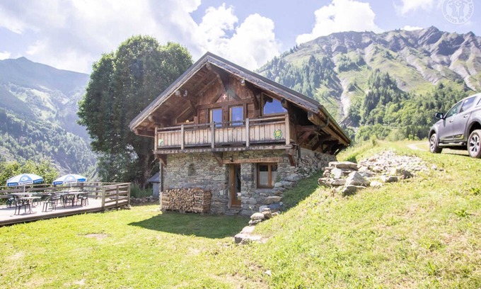 Saint-Colomban-des-Villards Maison | CHALET DU COIN - GRAND APPARTEMENT