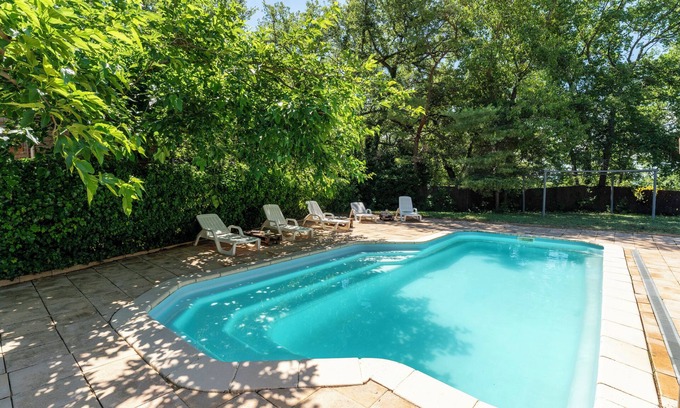 Mirabel-aux-Baronnies Chalet De Ski | Chalet "Gite Sariette" avec piscine partagée, terrasse privée et Wi-Fi