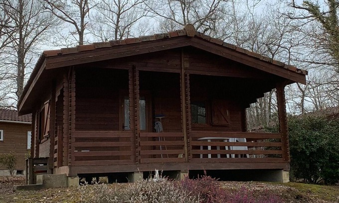 Bretagne-d'Armagnac Appartement | Chalet 'Guzet 4 Personnes 6' avec terrasse privée, jardin privé et Wi-Fi