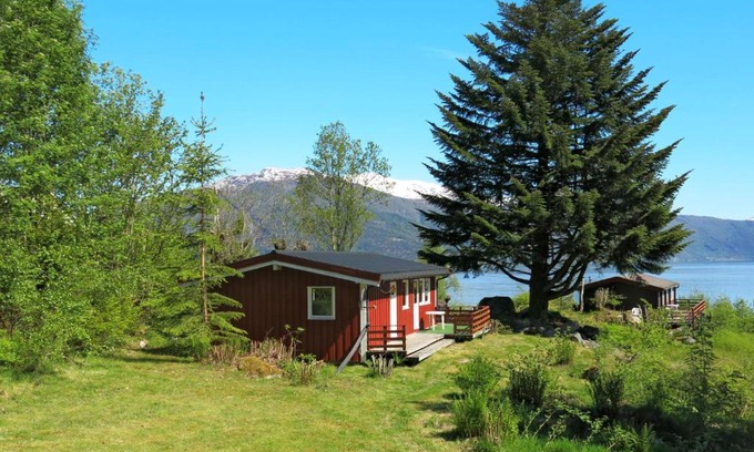 Balestrand Chalet De Ski | Chalet Haugen - FJS024 by Interhome