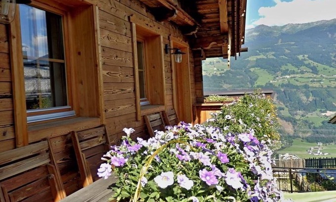 Aschau Im Zillertal Chalet De Ski | Chalet Hochzillertal with sauna in the Zillertal