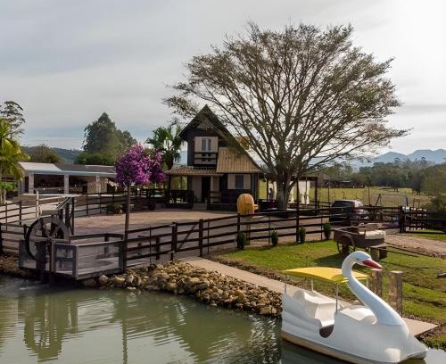 Nova Veneza Maison | @Chalet.Home
