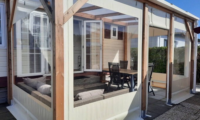 Renesse Chalet De Ski | Chalet in Renesse - Holiday park Julianahoeve - *Sea*Pool*Sauna* 800m to the beach