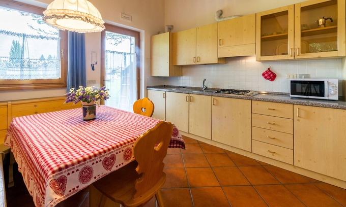 Sarnonico Chalet De Ski | Chalet dans le Trentin avec piscines à l'intérieur du Camping Village