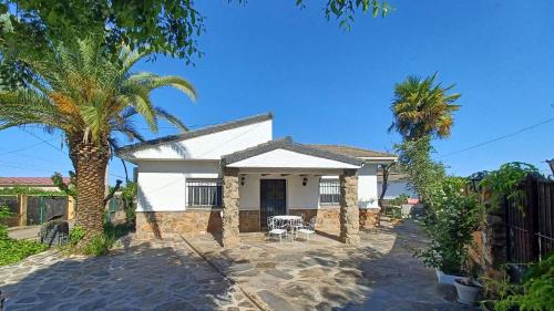 Puerto Rey Maison | Chalet independiente con amplio jardín y barbacoa AT - CC-00678