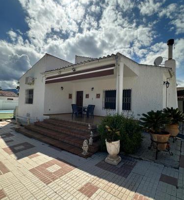 Jaen Maison | Chalet independiente en zona residencial rural con piscina privada