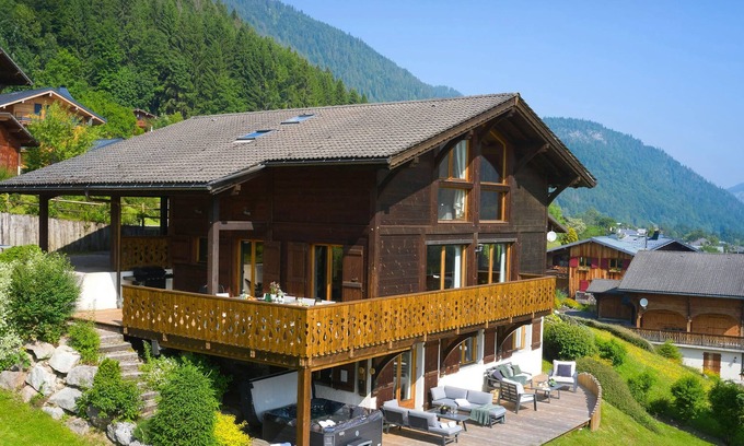 La Cote-d'Arbroz Chalet De Ski | Chalet Isla de Lux - séjour alpin en famille 12p avec spa - OVO Network