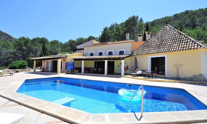Andraitx Chalet De Ski | Chalet "La Perla Negra" avec piscine privée, jardin privé et Wi-Fi