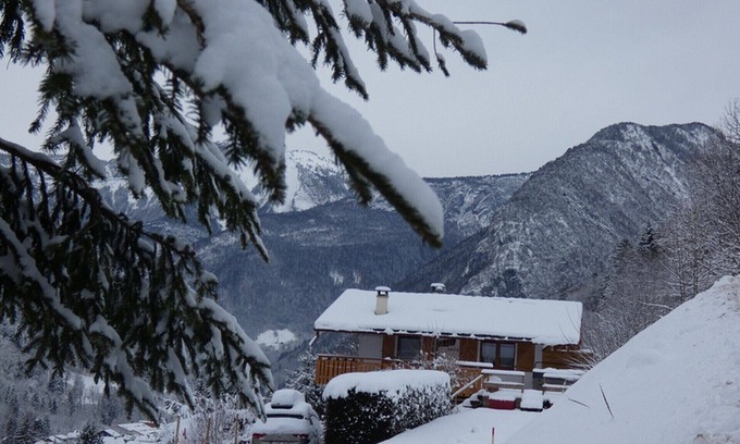 Thones Chalet De Ski | Chalet Lac Annecy spa wifi parking vue panoramique montagne domaine du fraizier