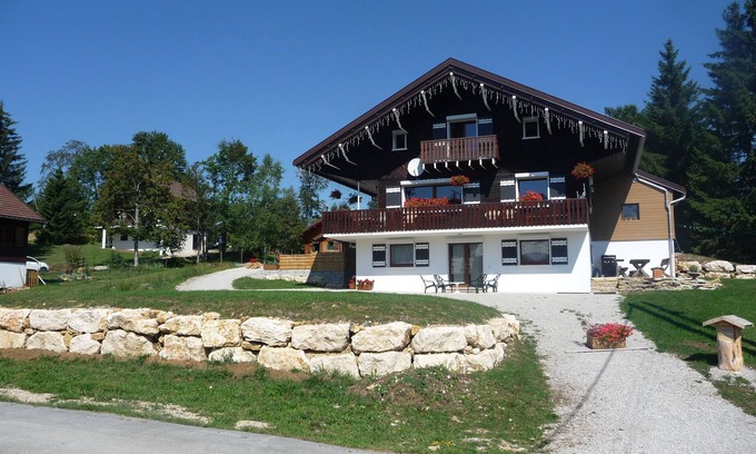 Lamoura Chalet De Ski | chalet de montagne de grand confort 3 * en Station des Rousses