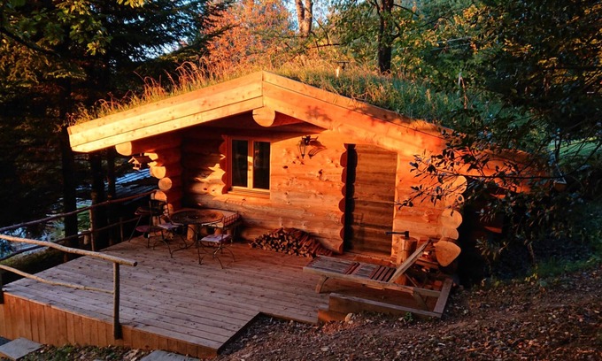 Collonges-sous-Saleve Cabine | Chalet 'Les 13 Arbres' with Mountain View, Wi-Fi and Air Conditioning