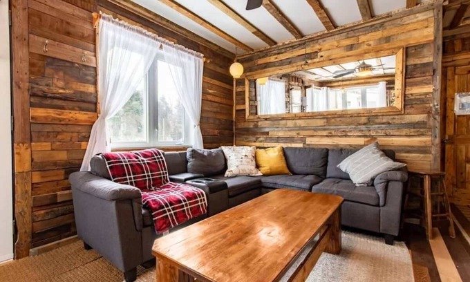 Notre-Dame-de-Lourdes Chalet De Ski | Chalet Le Mignon Résu