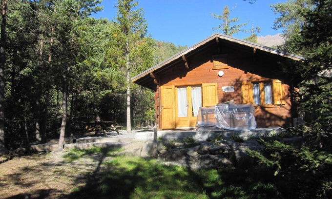 Meolans-Revel Maison | Chalet "Le Mazet" avec vue sur les montagnes, terrasse privée et Wi-Fi