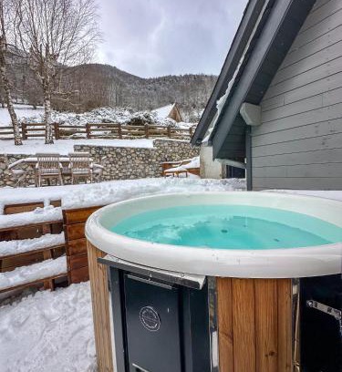 Boutx Chalet De Ski | Chalet Le René-Sens - 5 pers - Grande terrasse - bain nordique SPA - Piscine