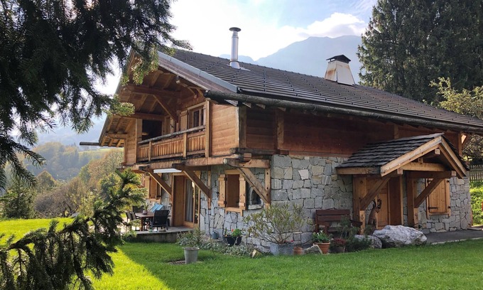 Marthod Chalet De Ski | Chalet Les Champerons Entre Lacs et Montagnes